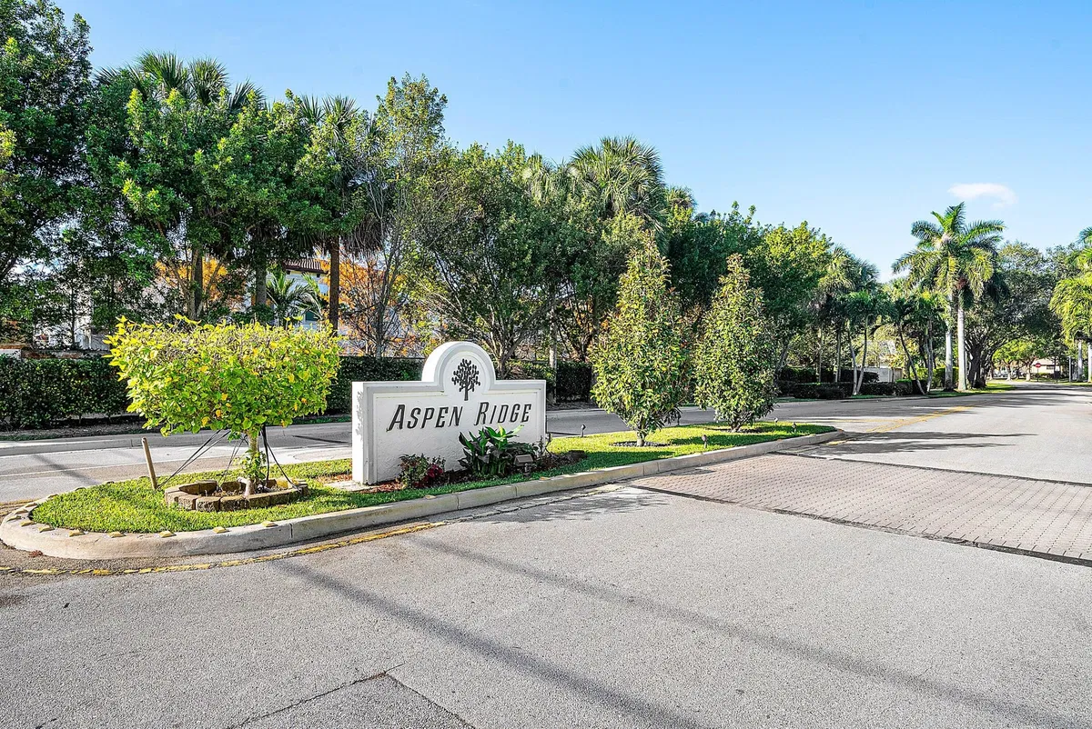 Residence photo 49