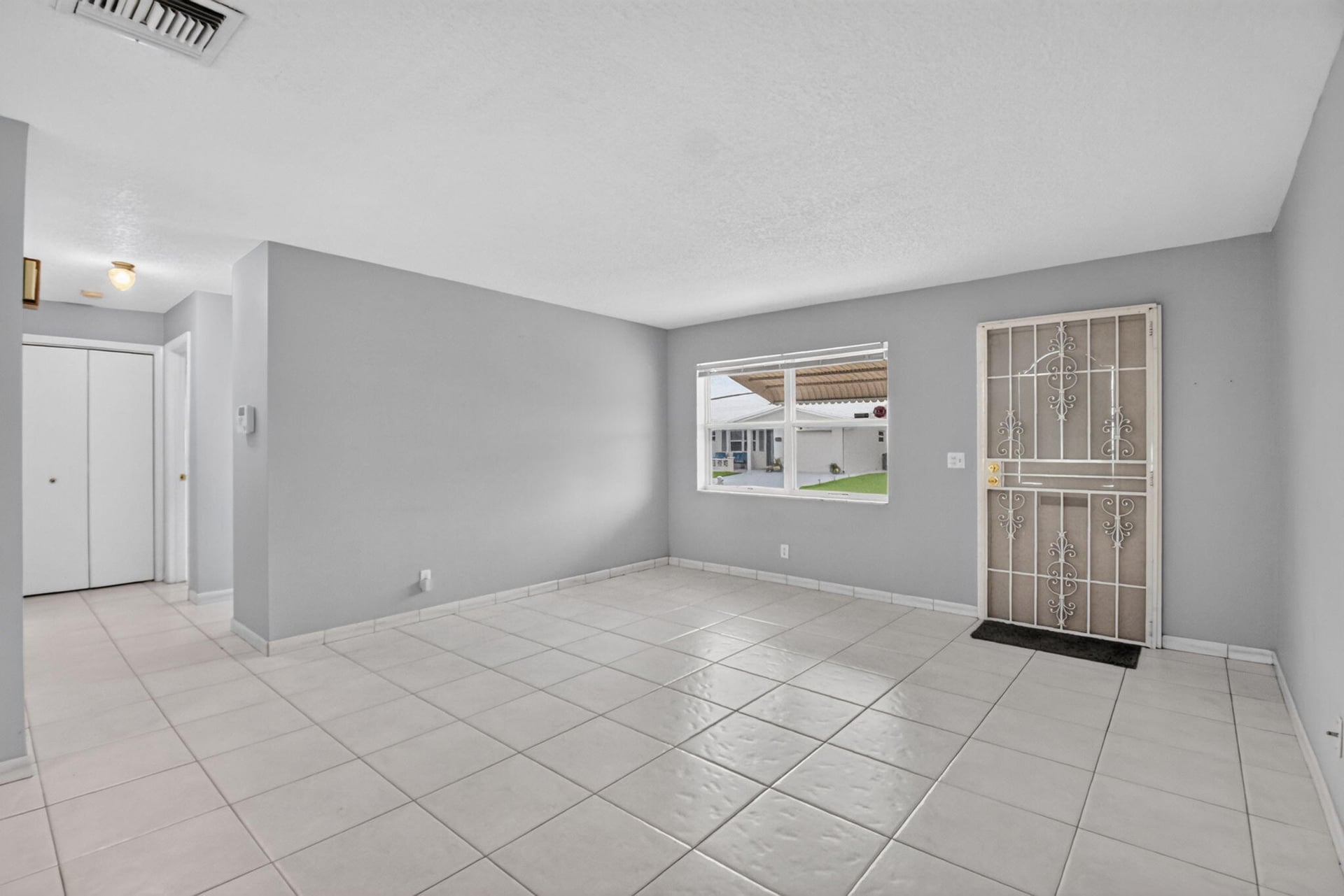 Residence photo 7