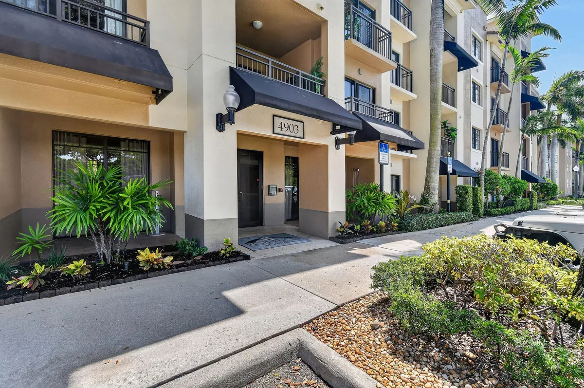Residences at Midtown Palm Beach Gardens Unit 3116