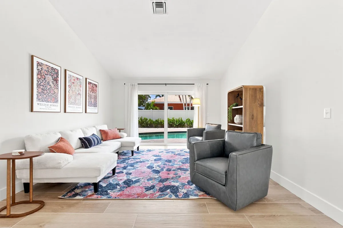 Residence photo 4