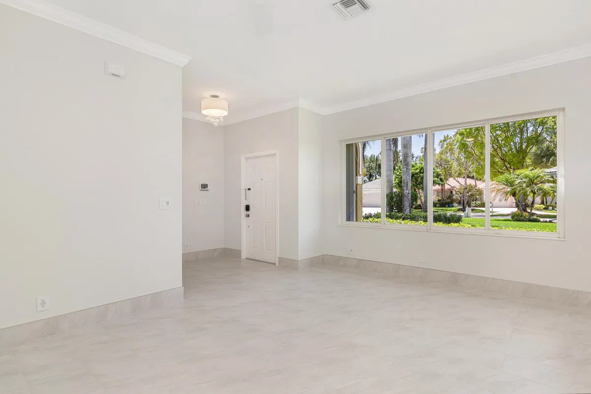 Residence photo 25
