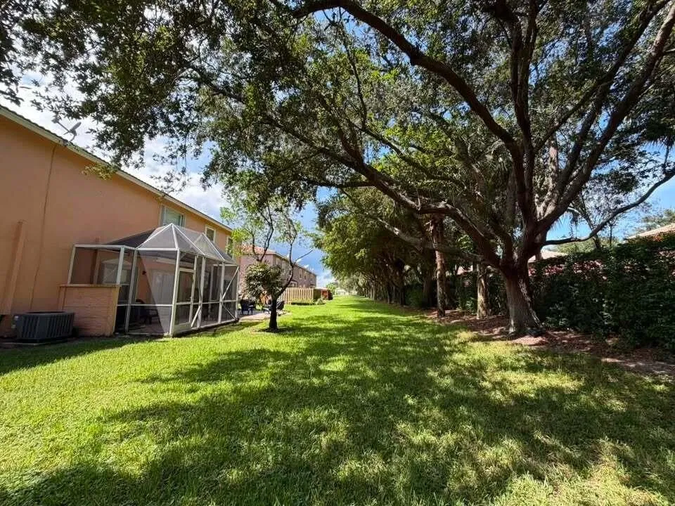 Residence photo 22