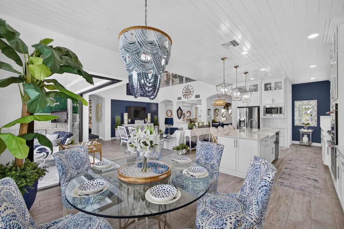 Sonoma Isles Residence photo 13