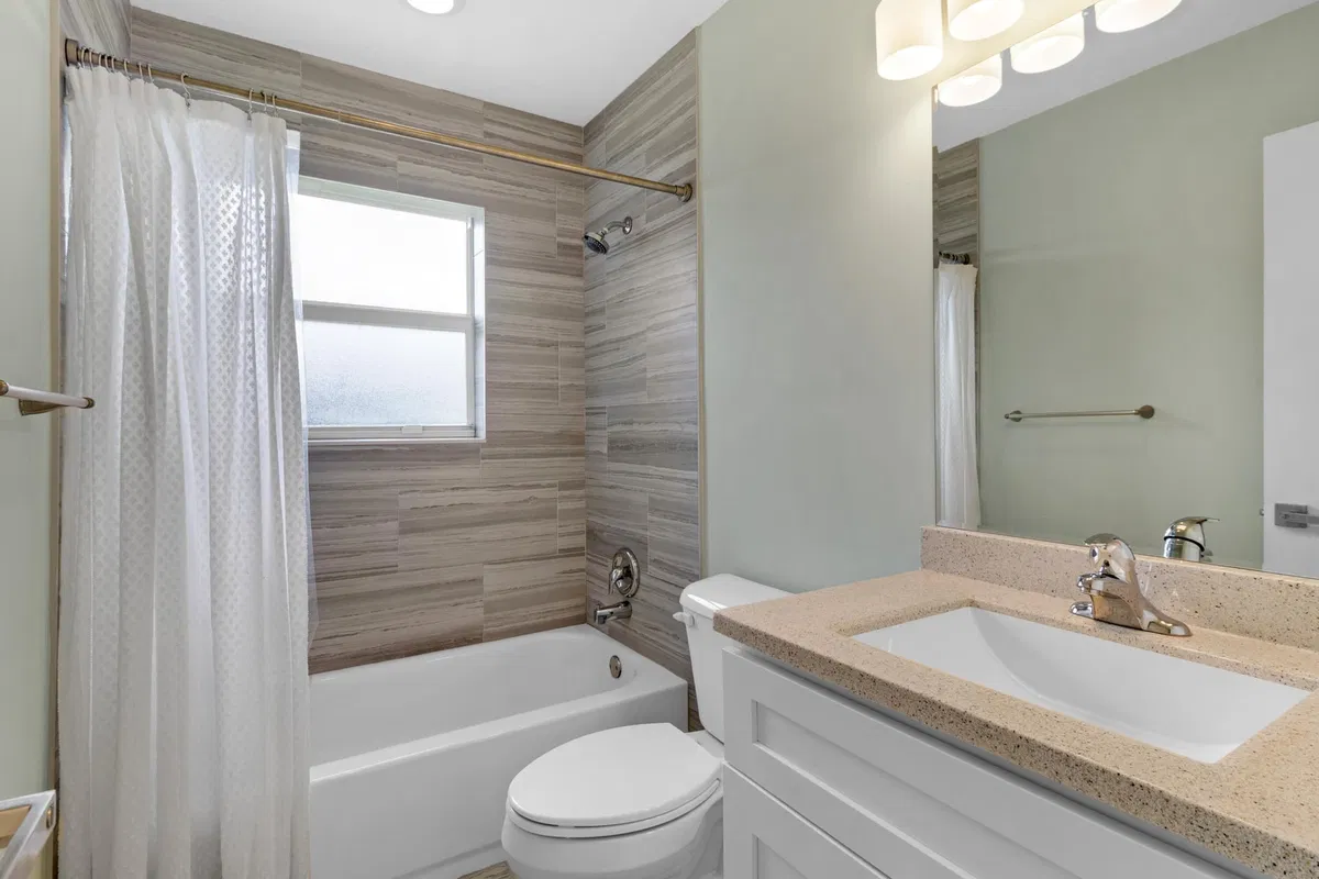 Residence photo 28