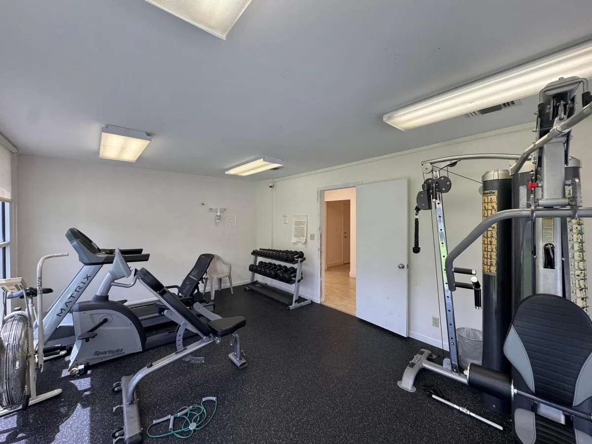 Unit 306 photo 19
