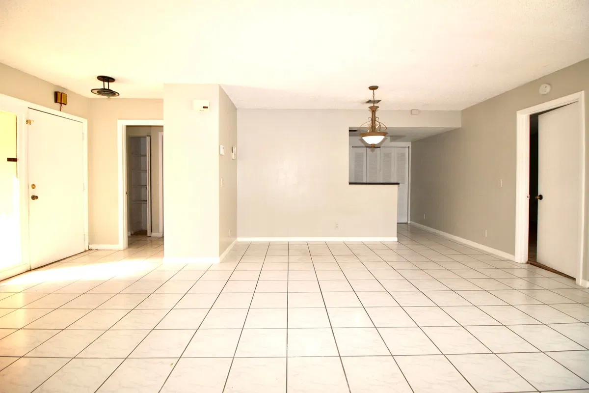 Residence photo 13