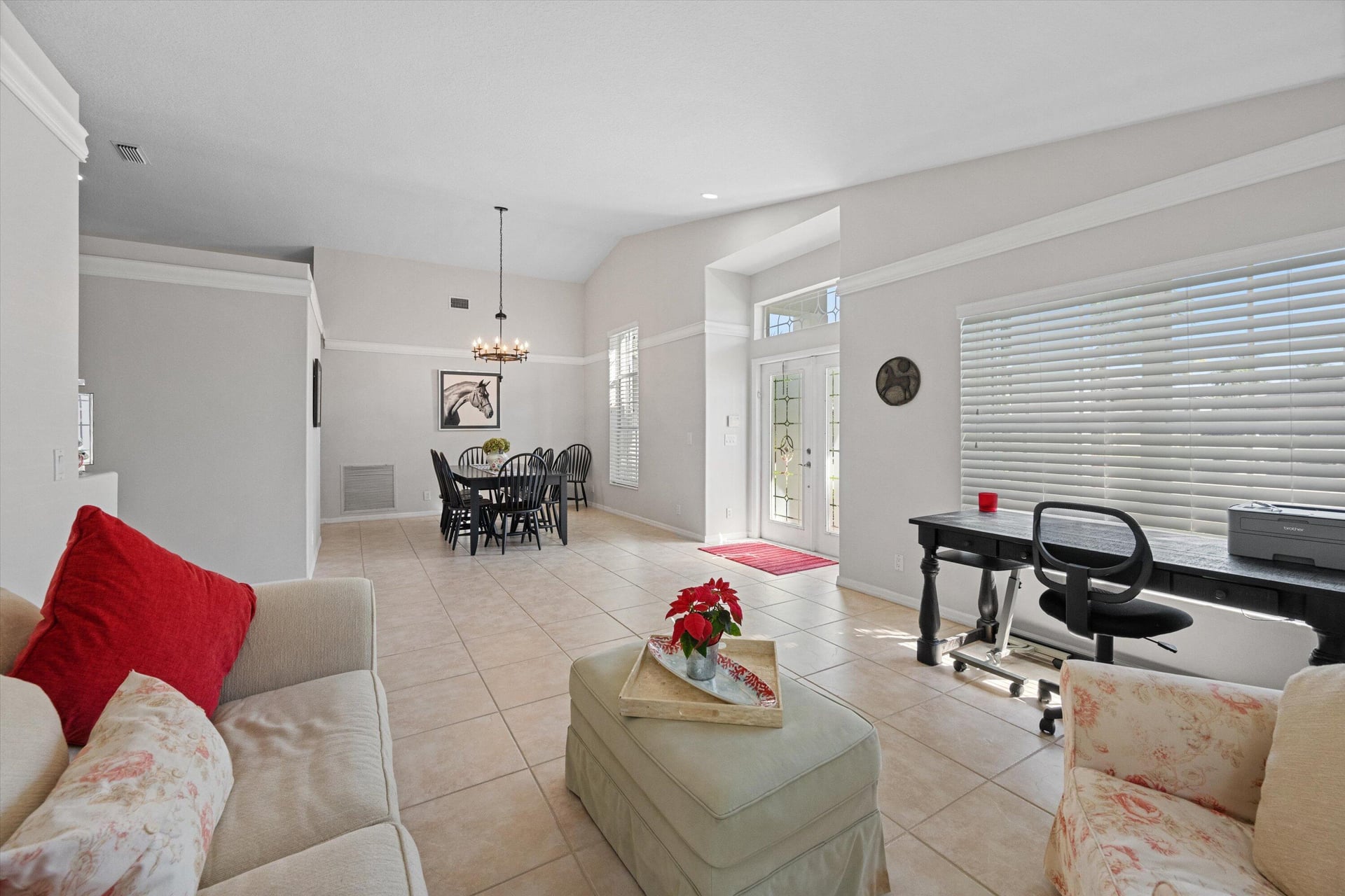 Residence photo 4
