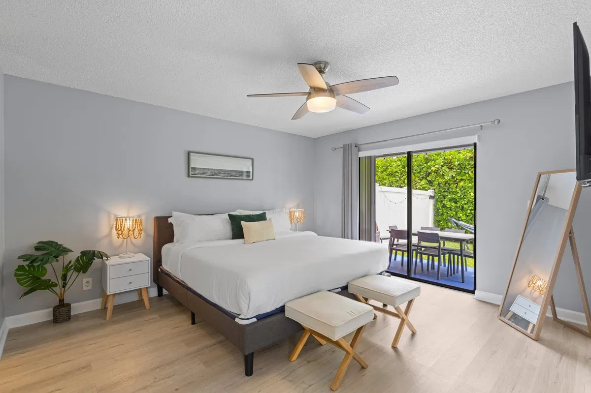 Residence photo 16