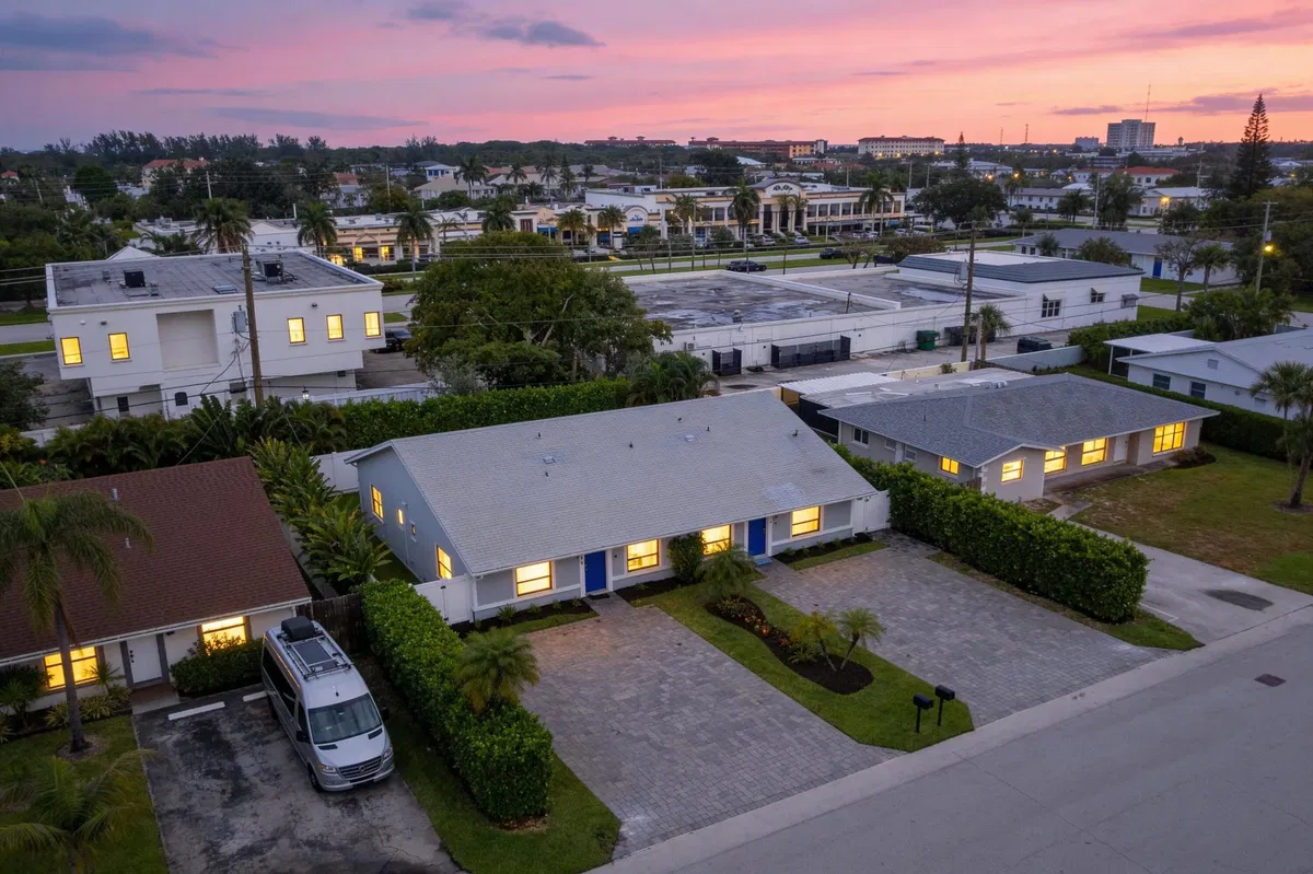 Residence photo 25