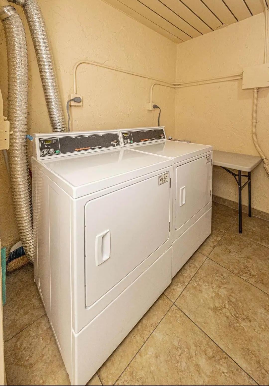  Unit 4030 photo 19