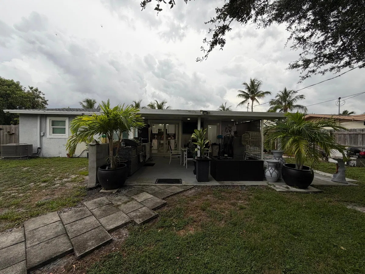 Residence photo 16