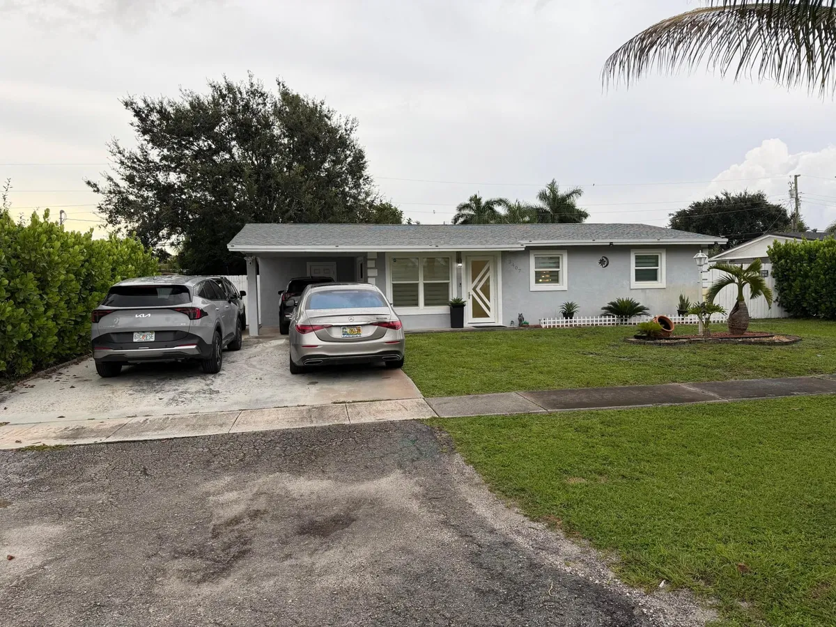 Residence photo 19