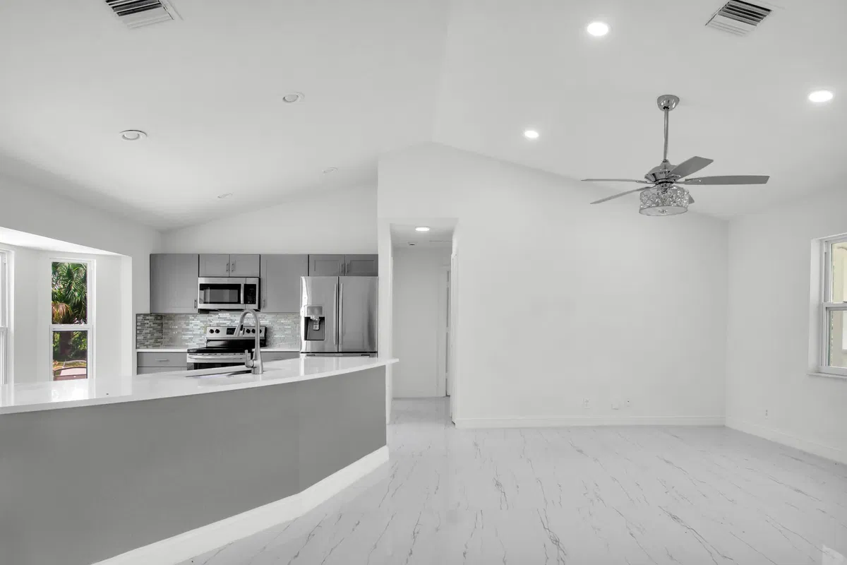 Residence photo 7