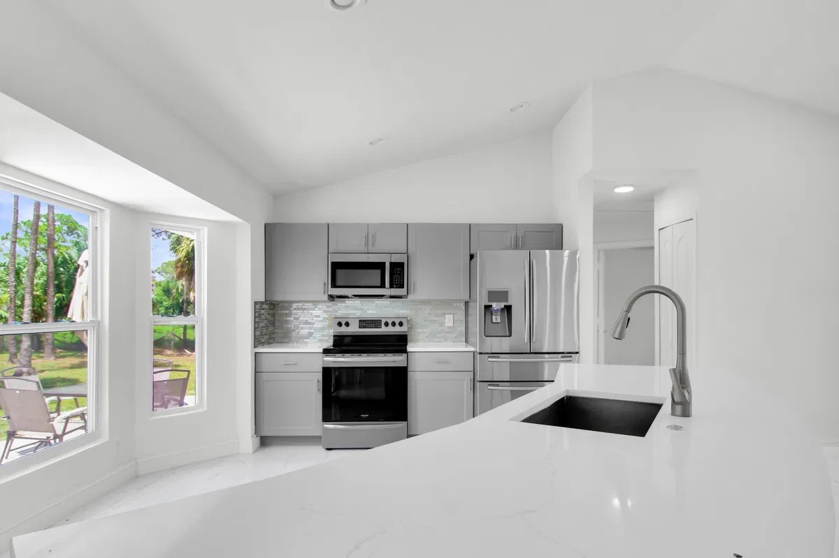 Residence photo 10
