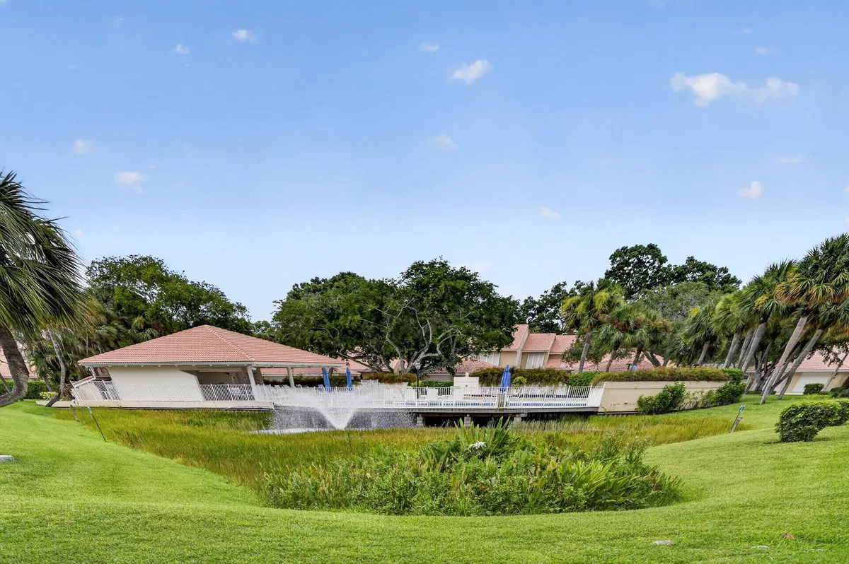 PGA National Palm Beach Gardens Residence photo 31