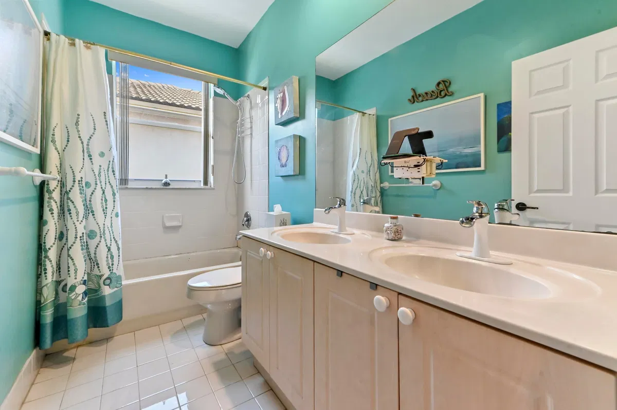 Residence photo 22