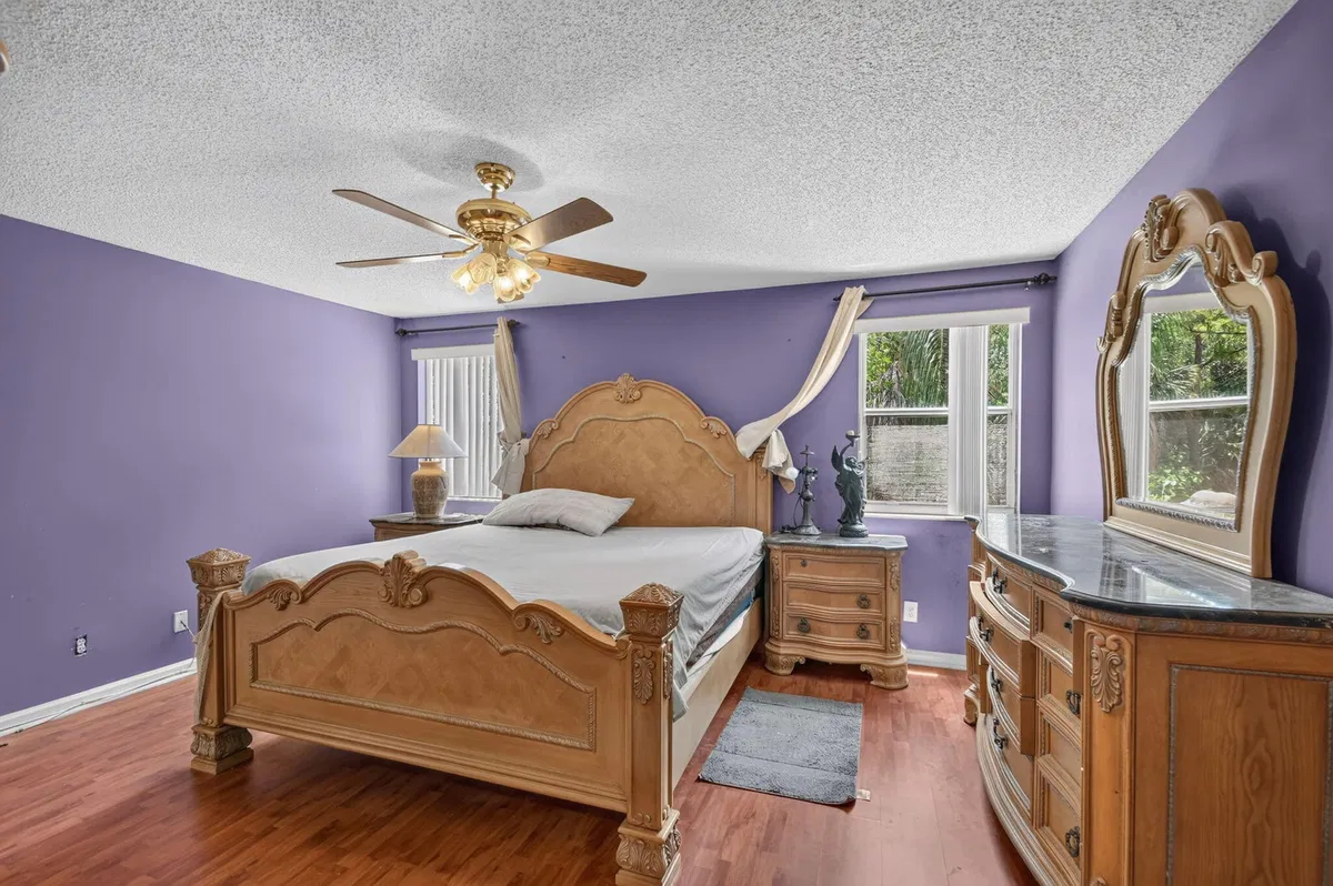 Residence photo 25