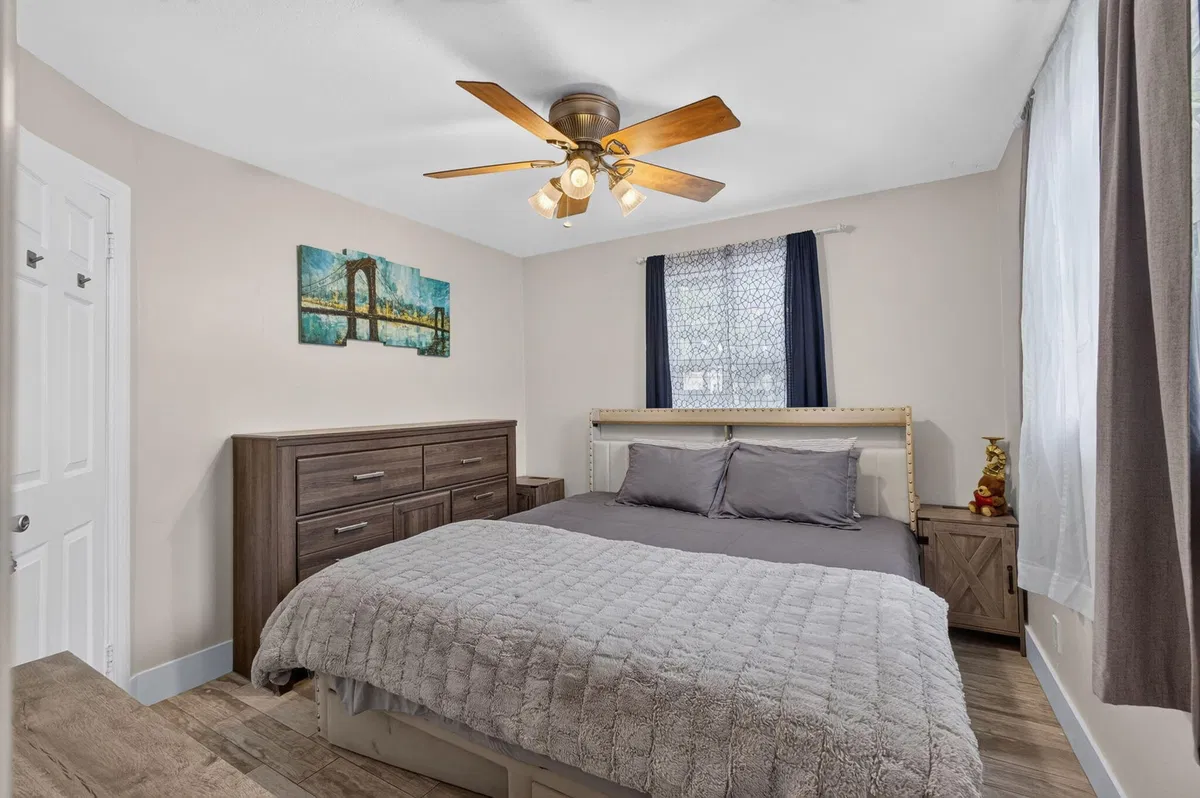 Residence photo 31