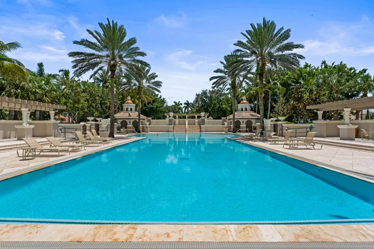 Residence photo 43