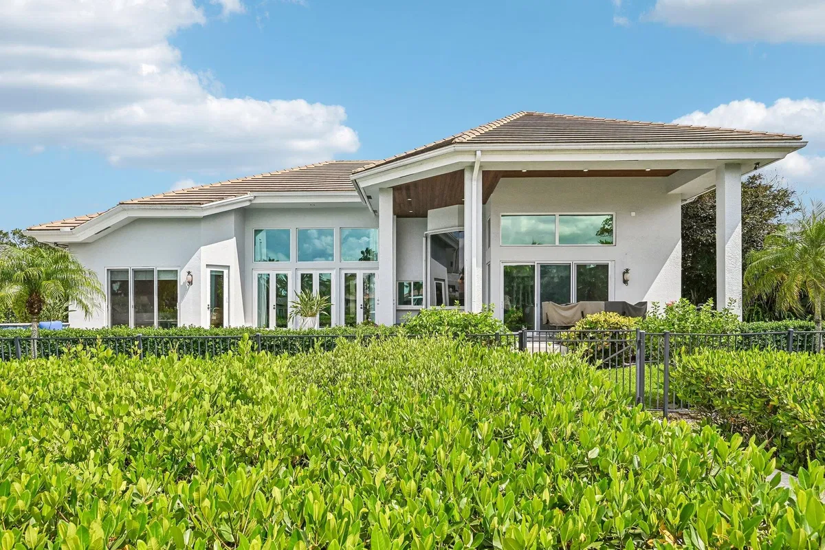 Jupiter River Estates Residence photo 37