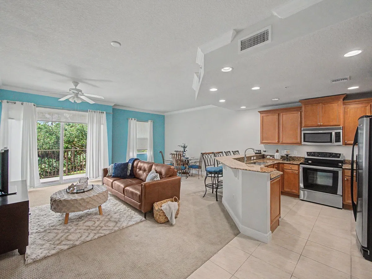 Residence photo 4