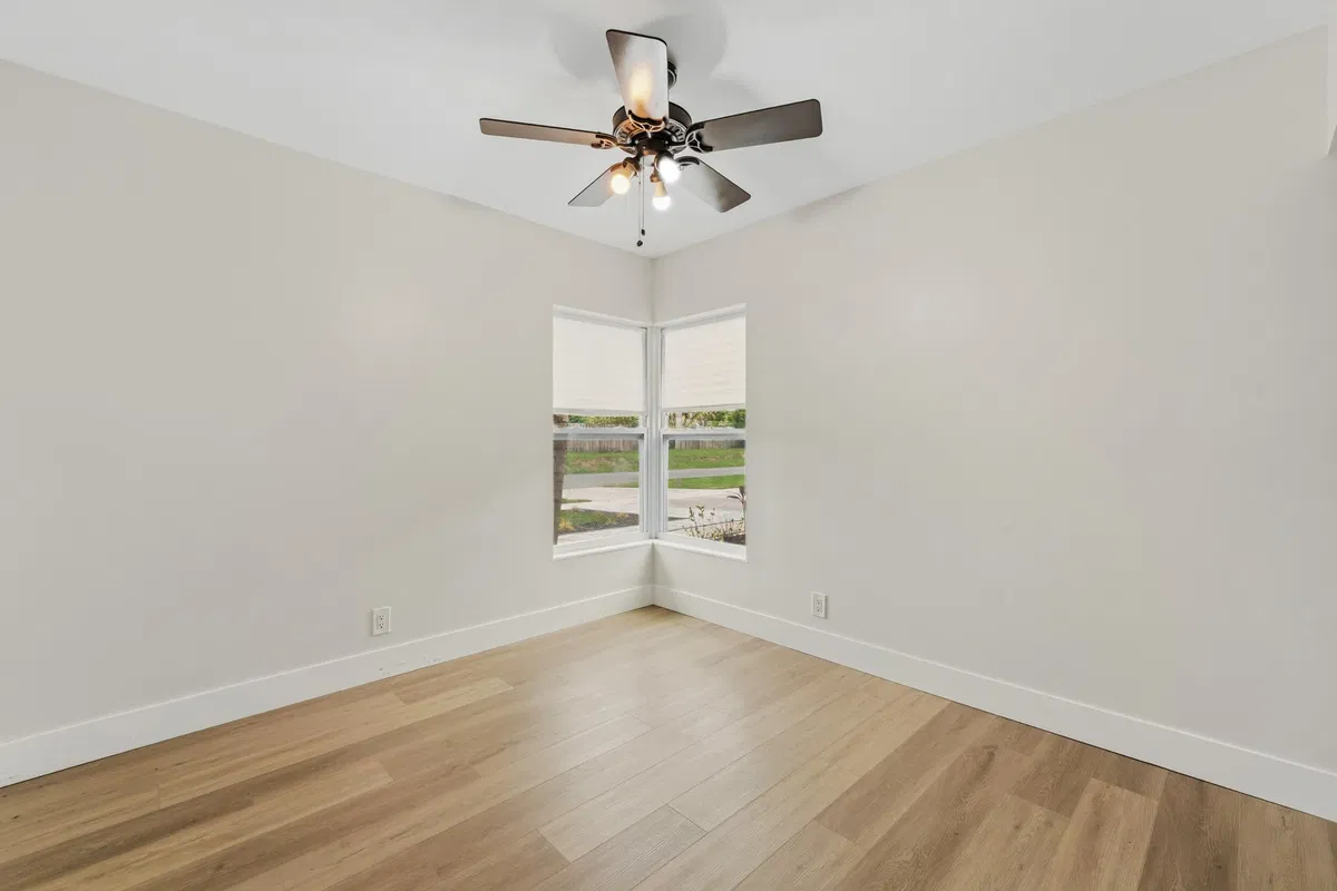 Residence photo 22
