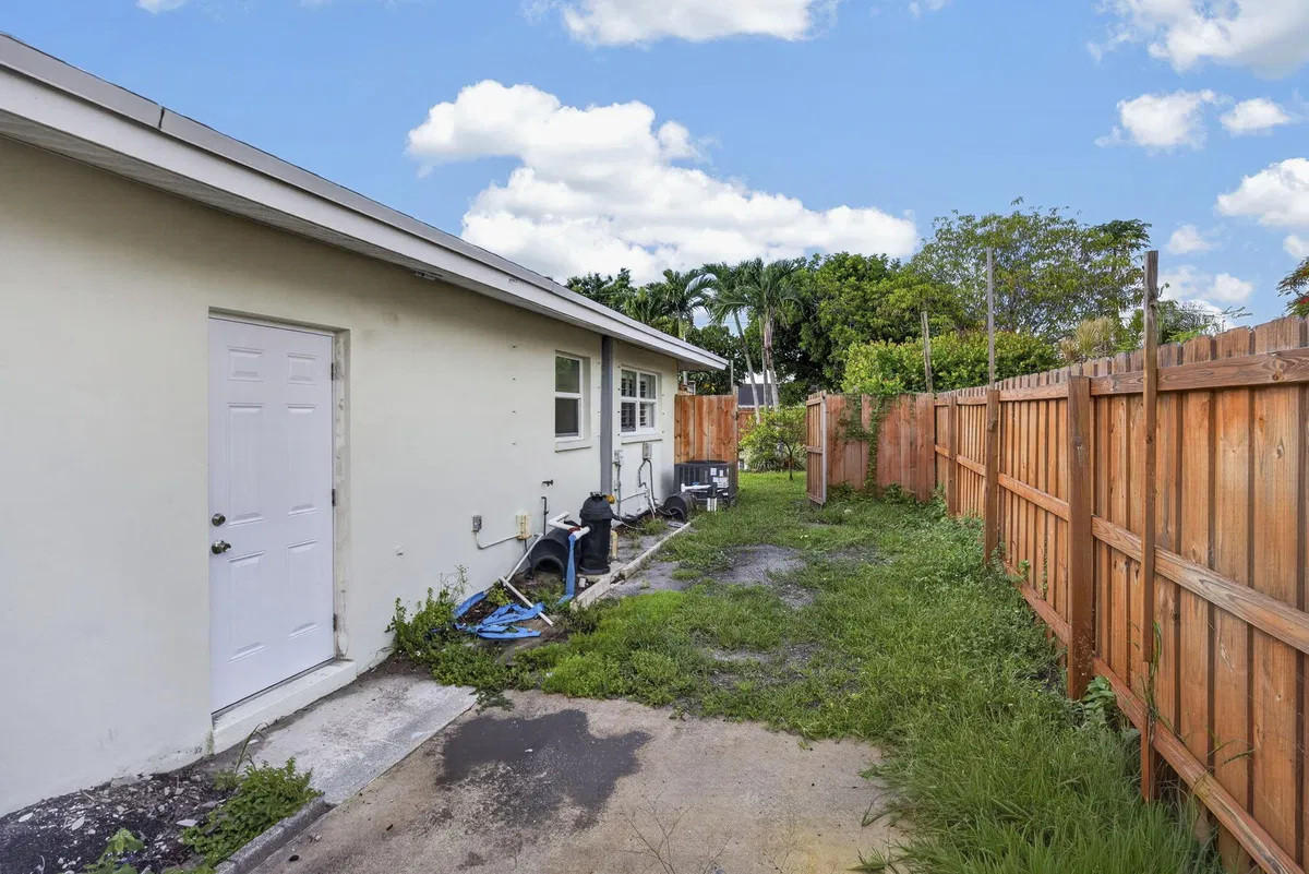 Residence photo 25