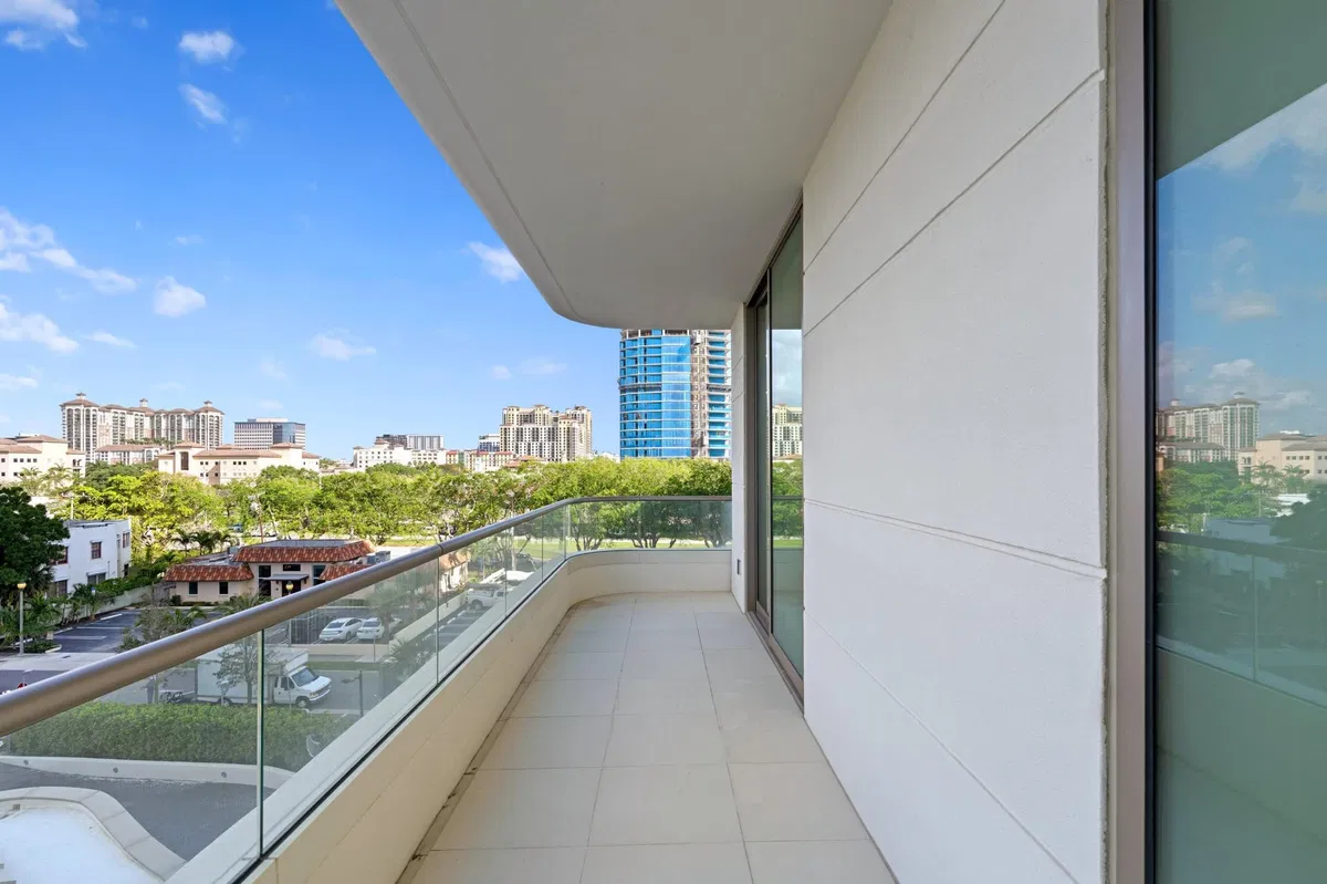 La Clara Palm Beach Unit 401 photo 7