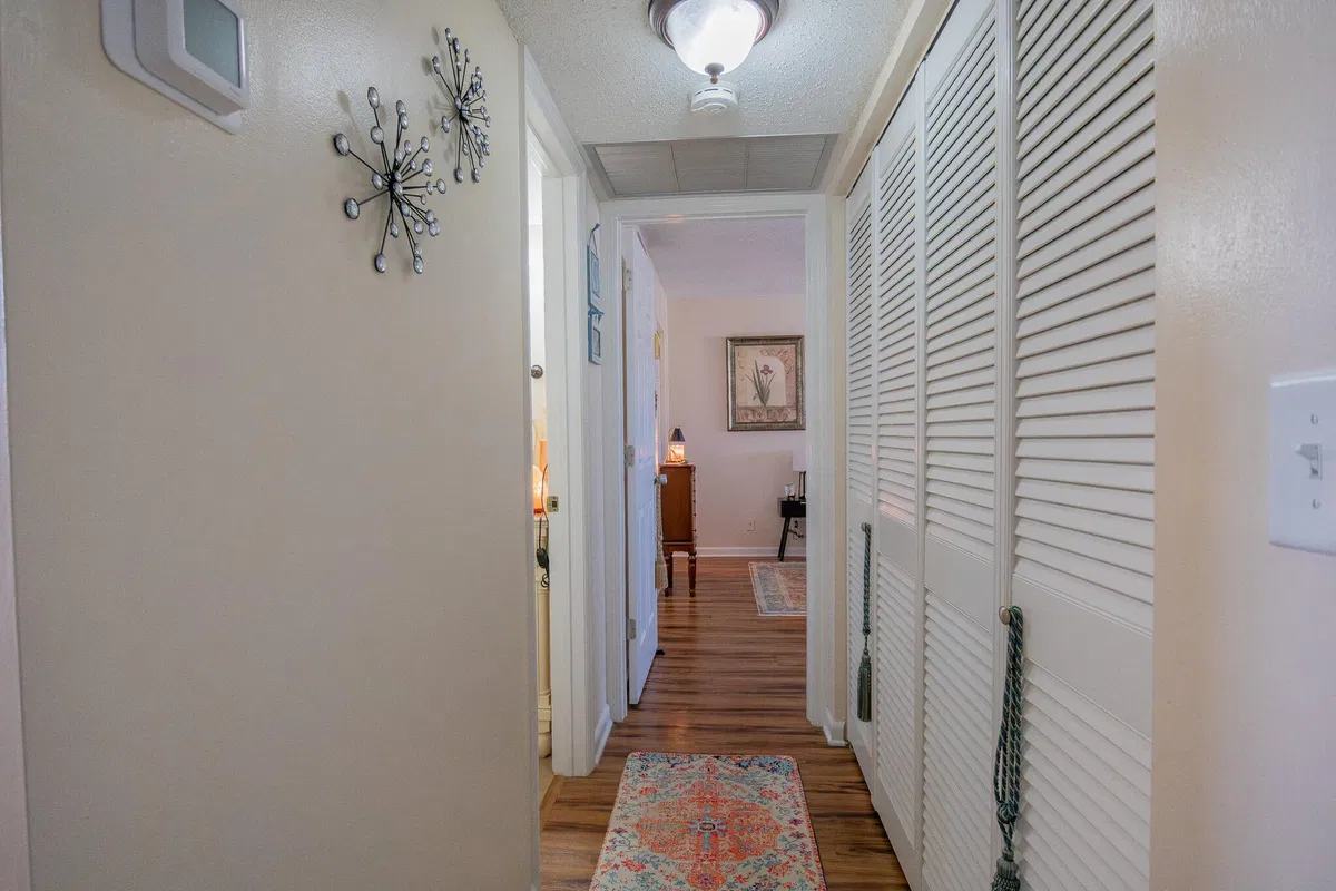 Unit 303 photo 10