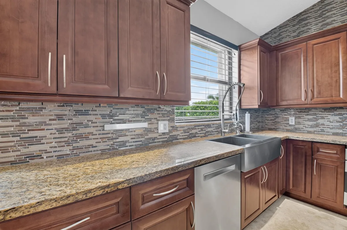 Boca Isles Residence photo 22