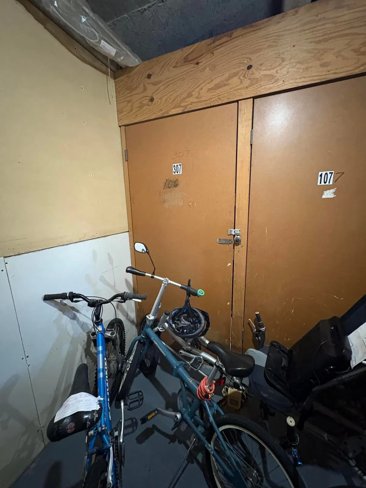 Unit 307 photo 46