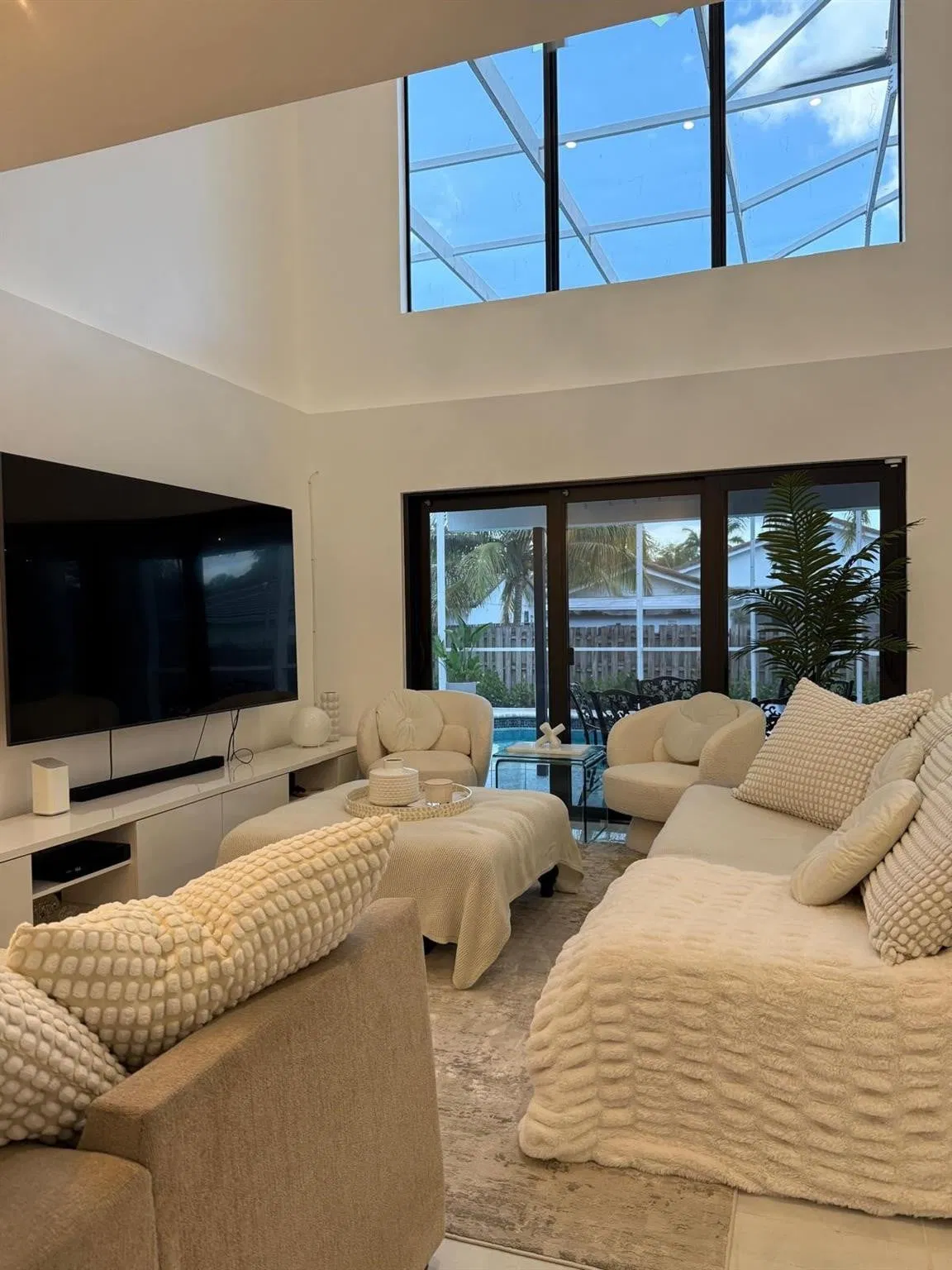Residence photo 16