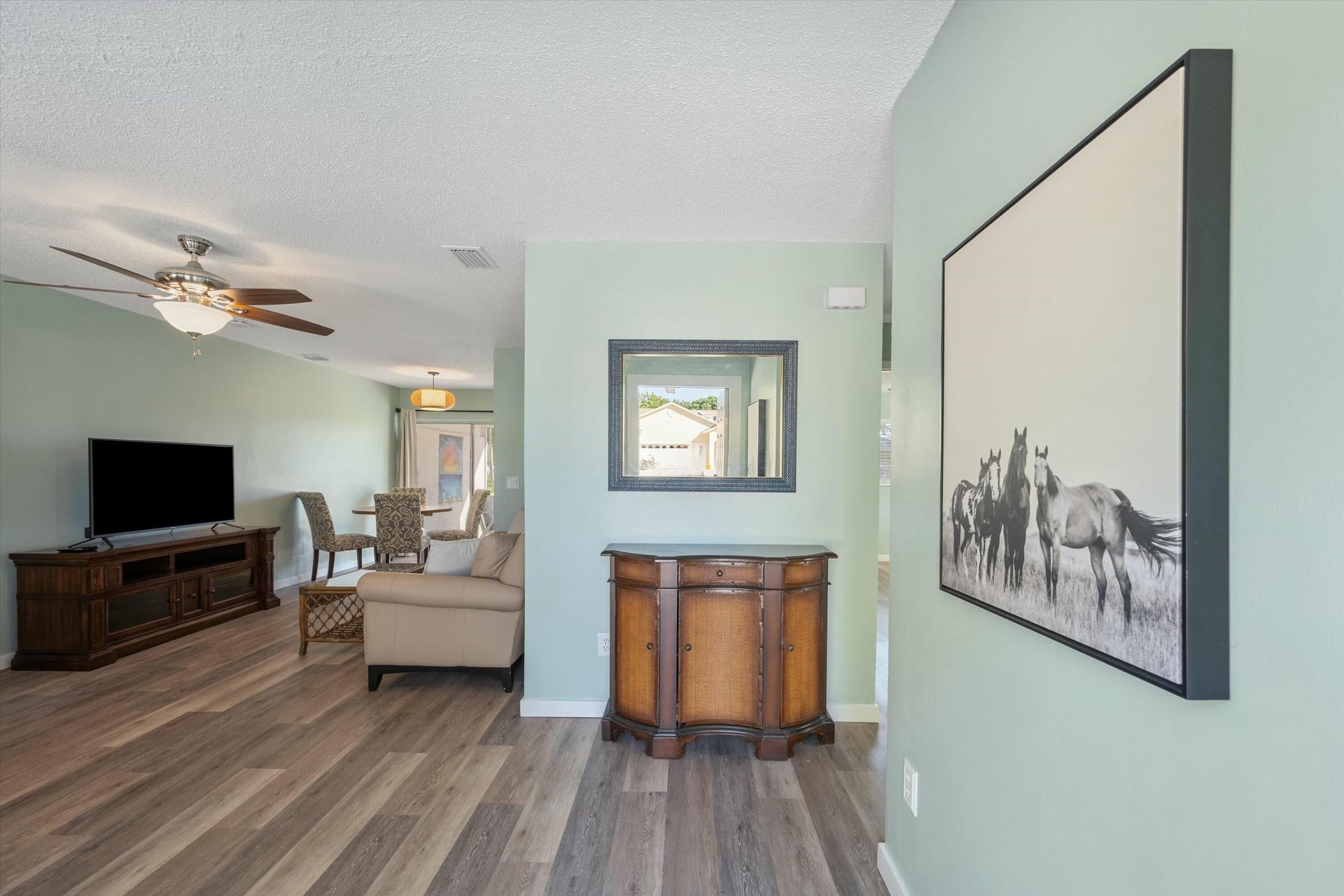 Residence photo 4