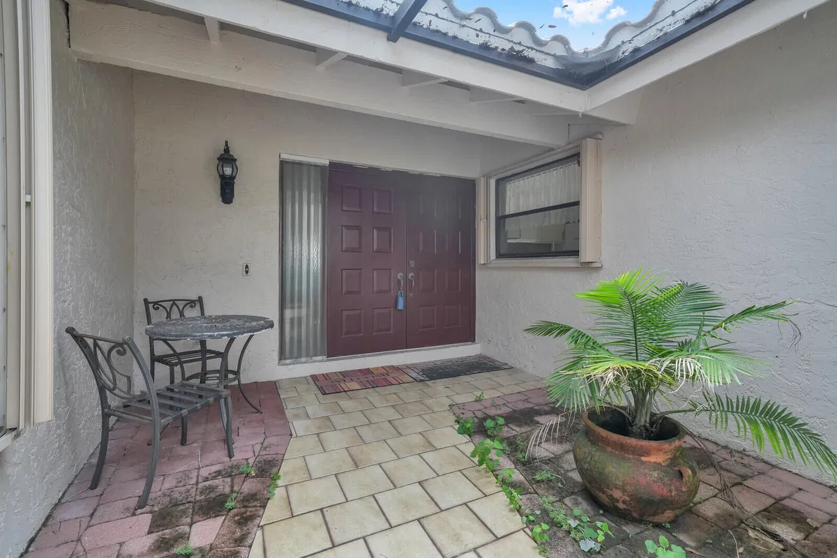  Residence photo 22