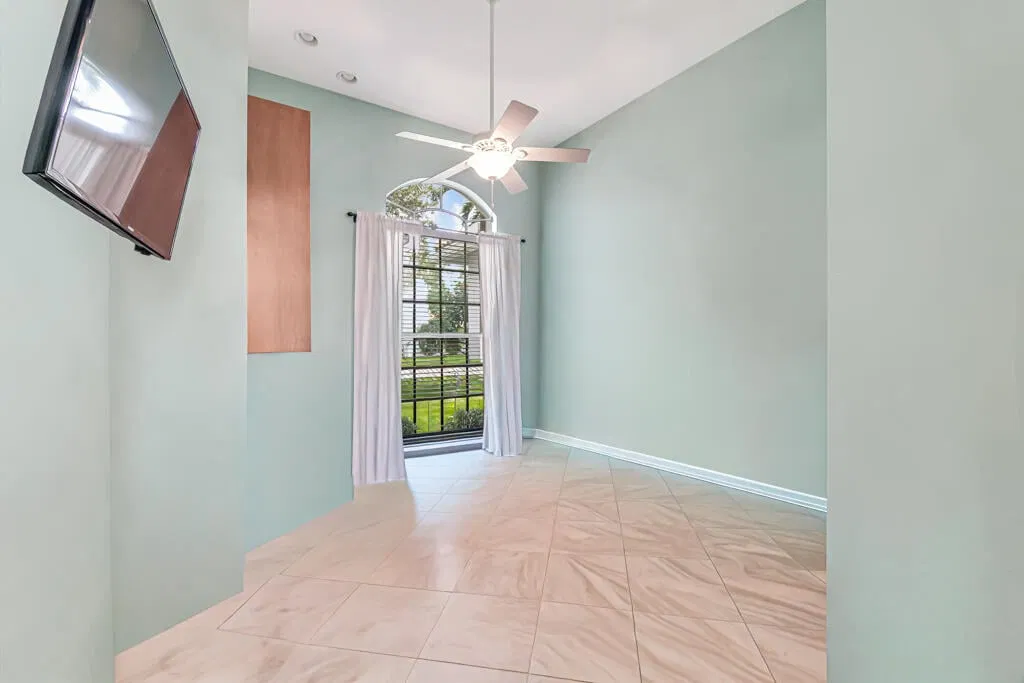 Residence photo 19