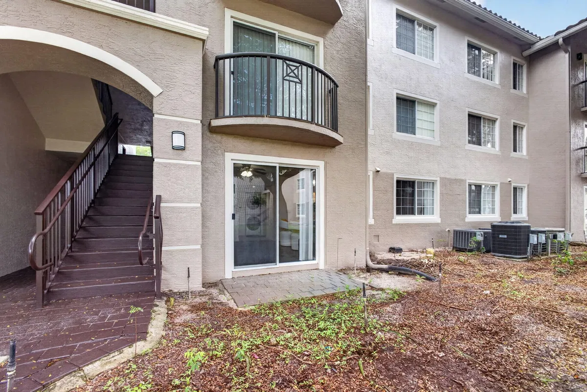  Unit 1504 photo 7