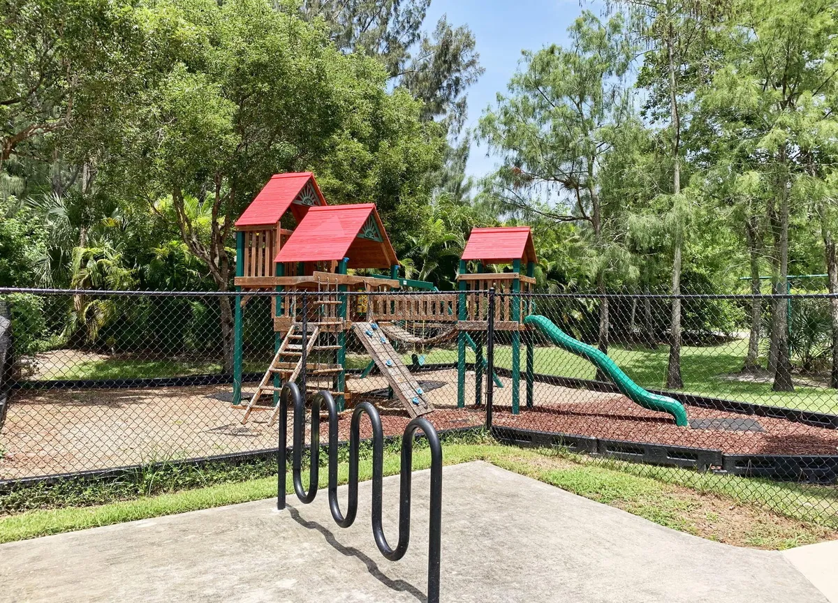  Unit 1504 photo 31