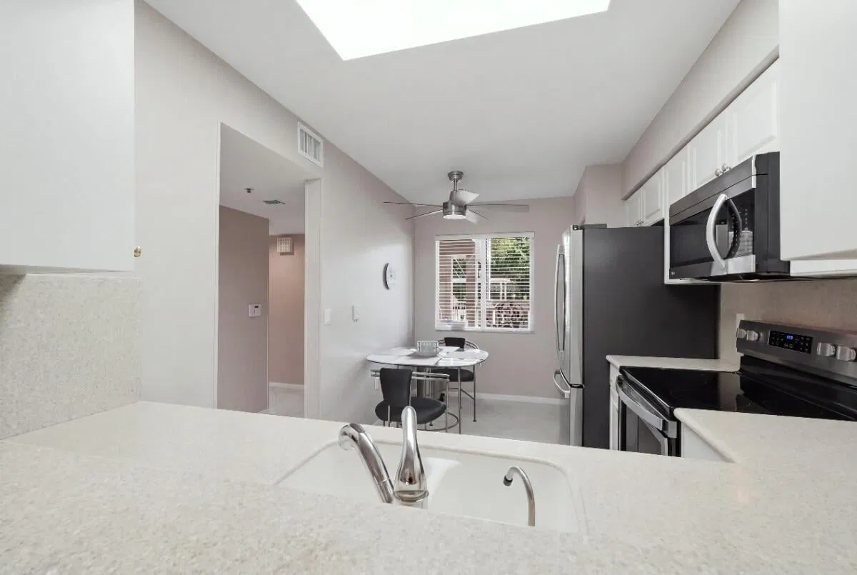 Unit 108 photo 13