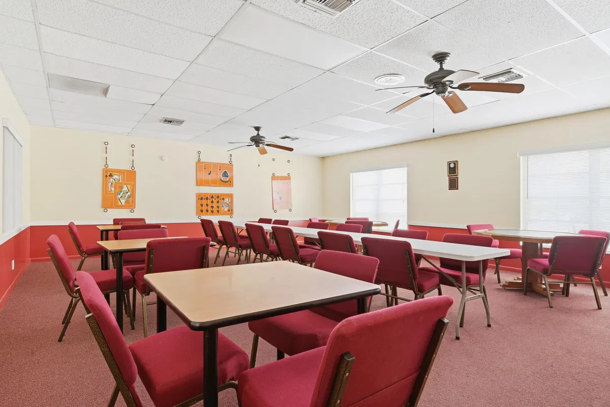 Unit C photo 28