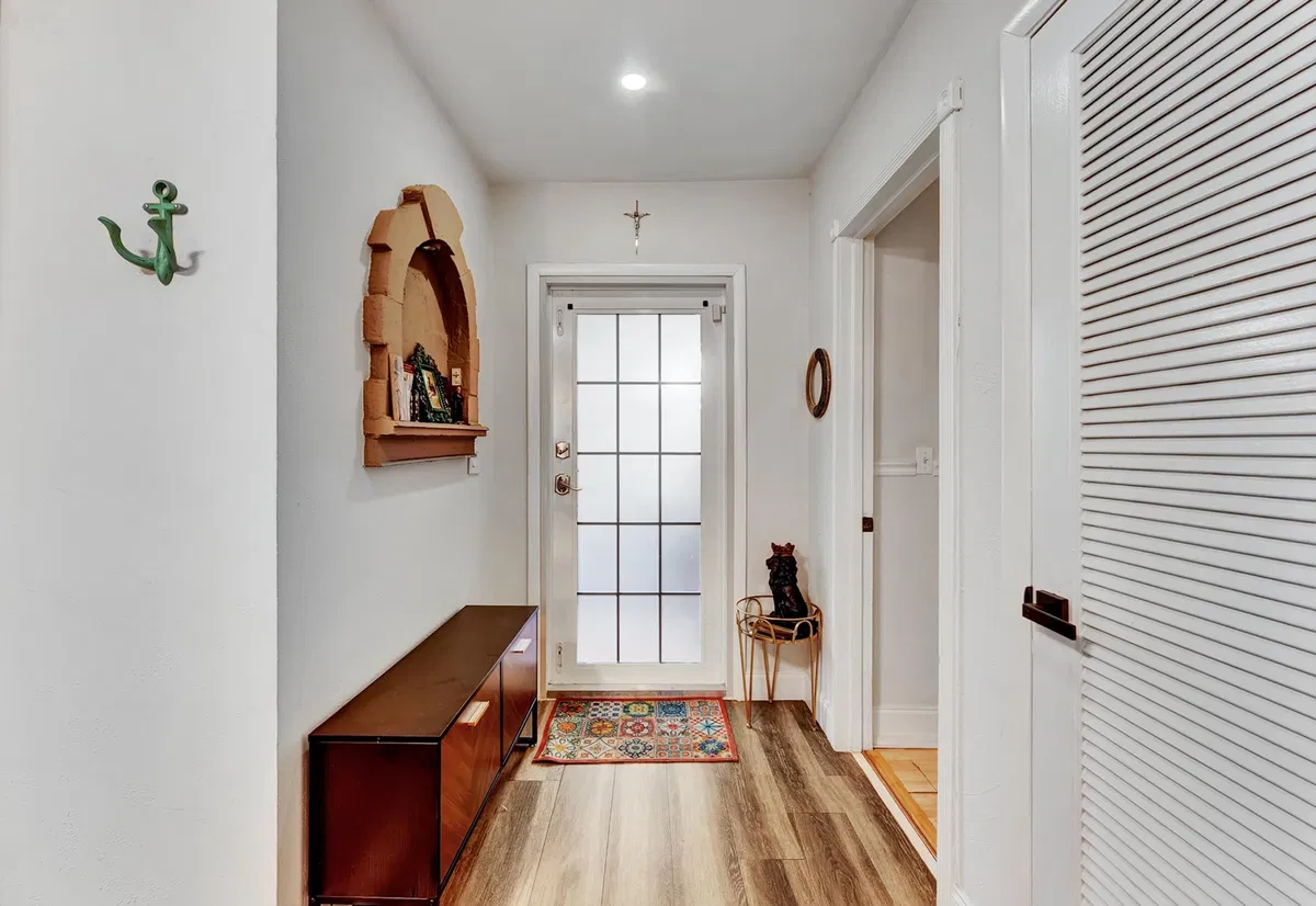 Residence photo 10