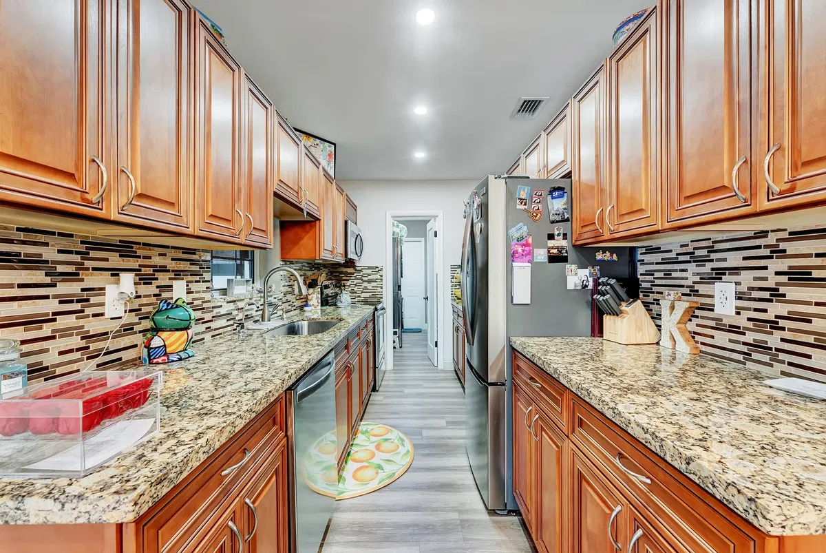 Residence photo 25
