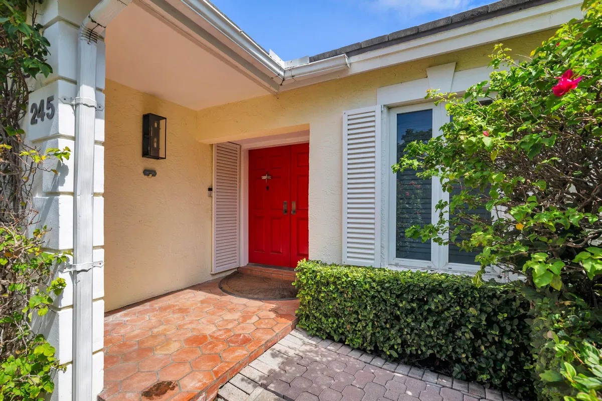 North End Palm Beach Residence photo 4