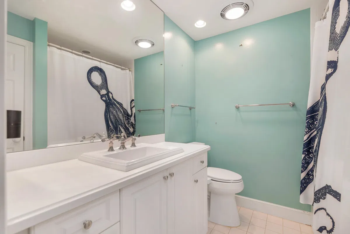 North End Palm Beach Residence photo 16