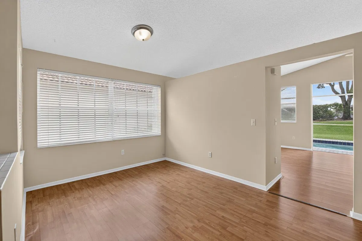 Residence photo 10