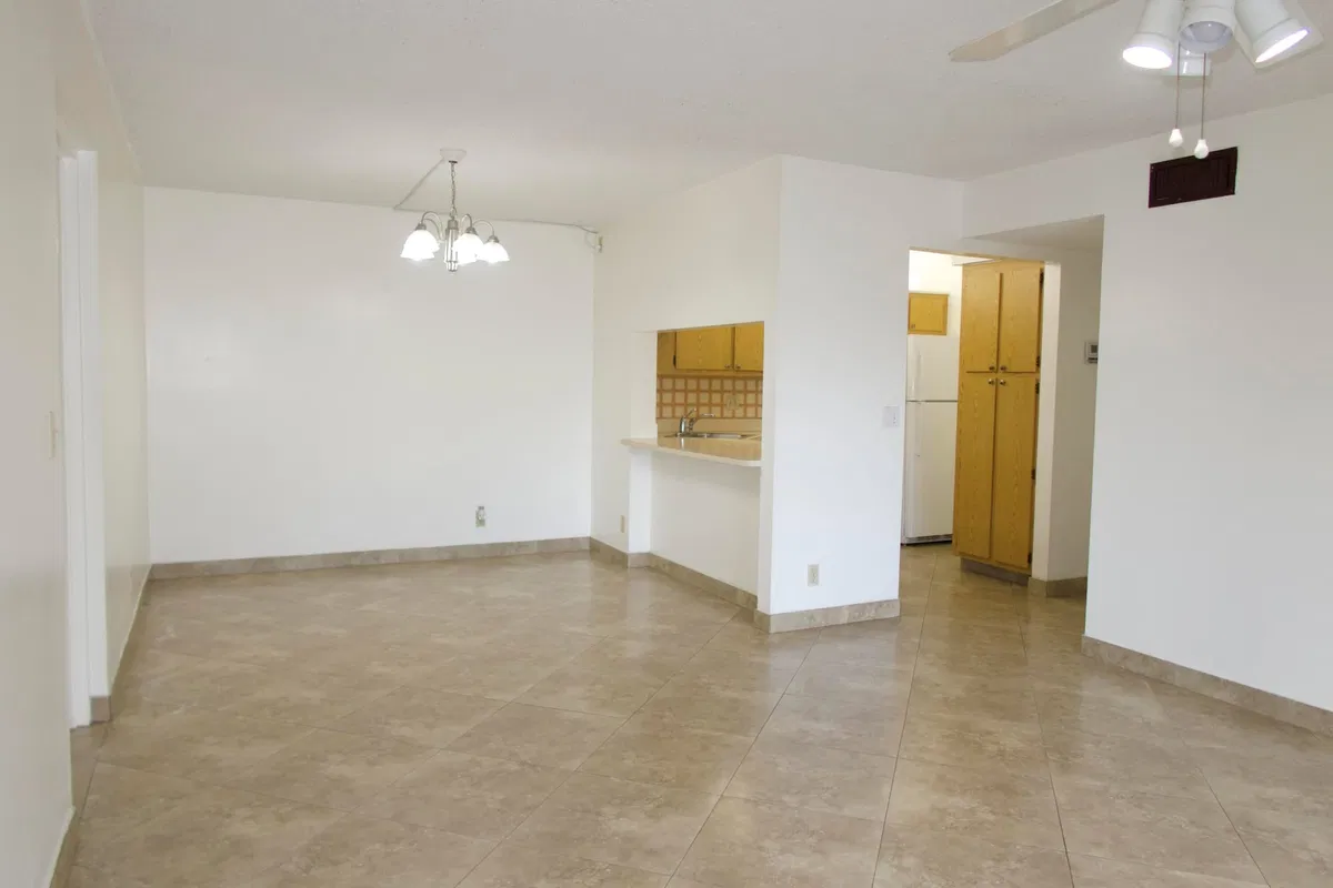  Unit D2 photo 10