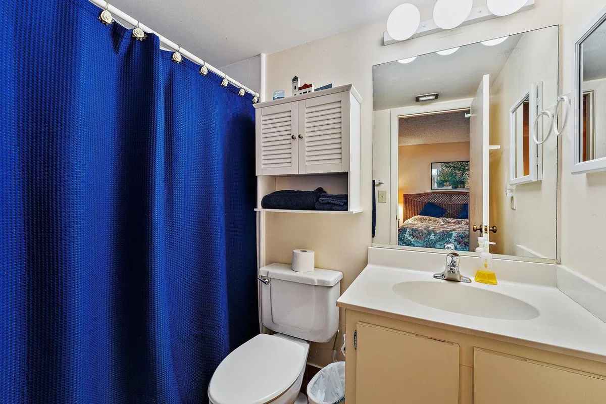  Unit B104 photo 19