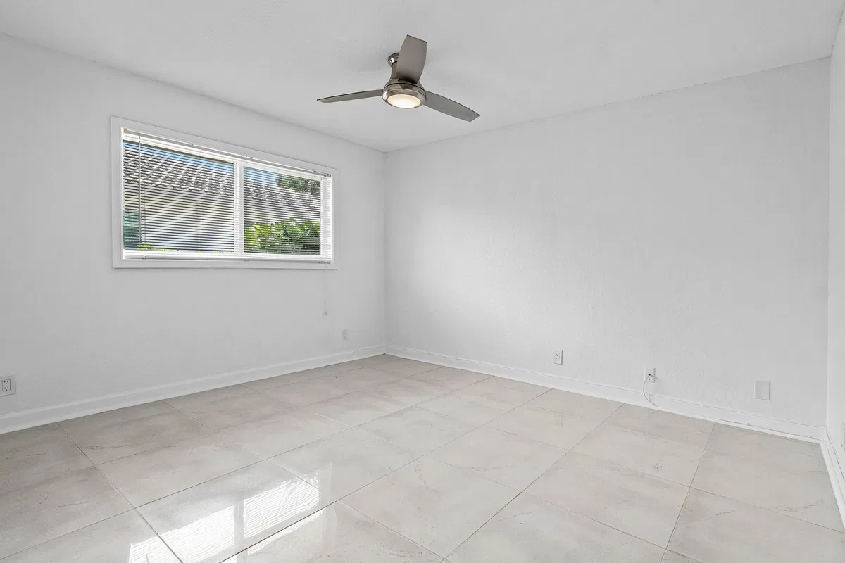 Residence photo 13