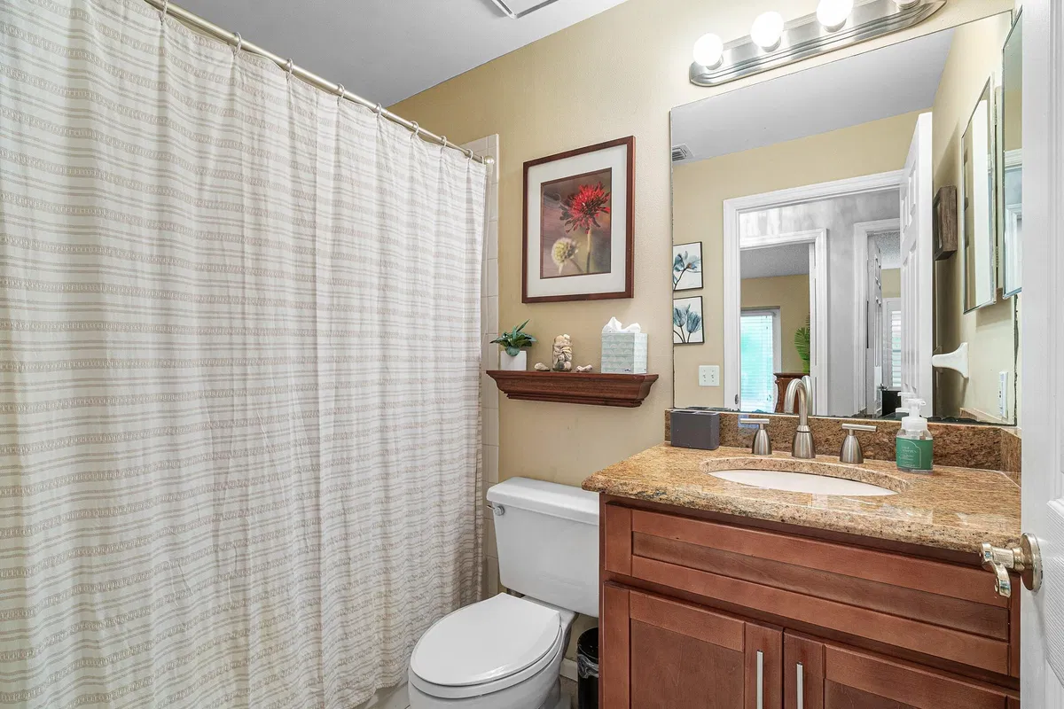  Residence photo 16