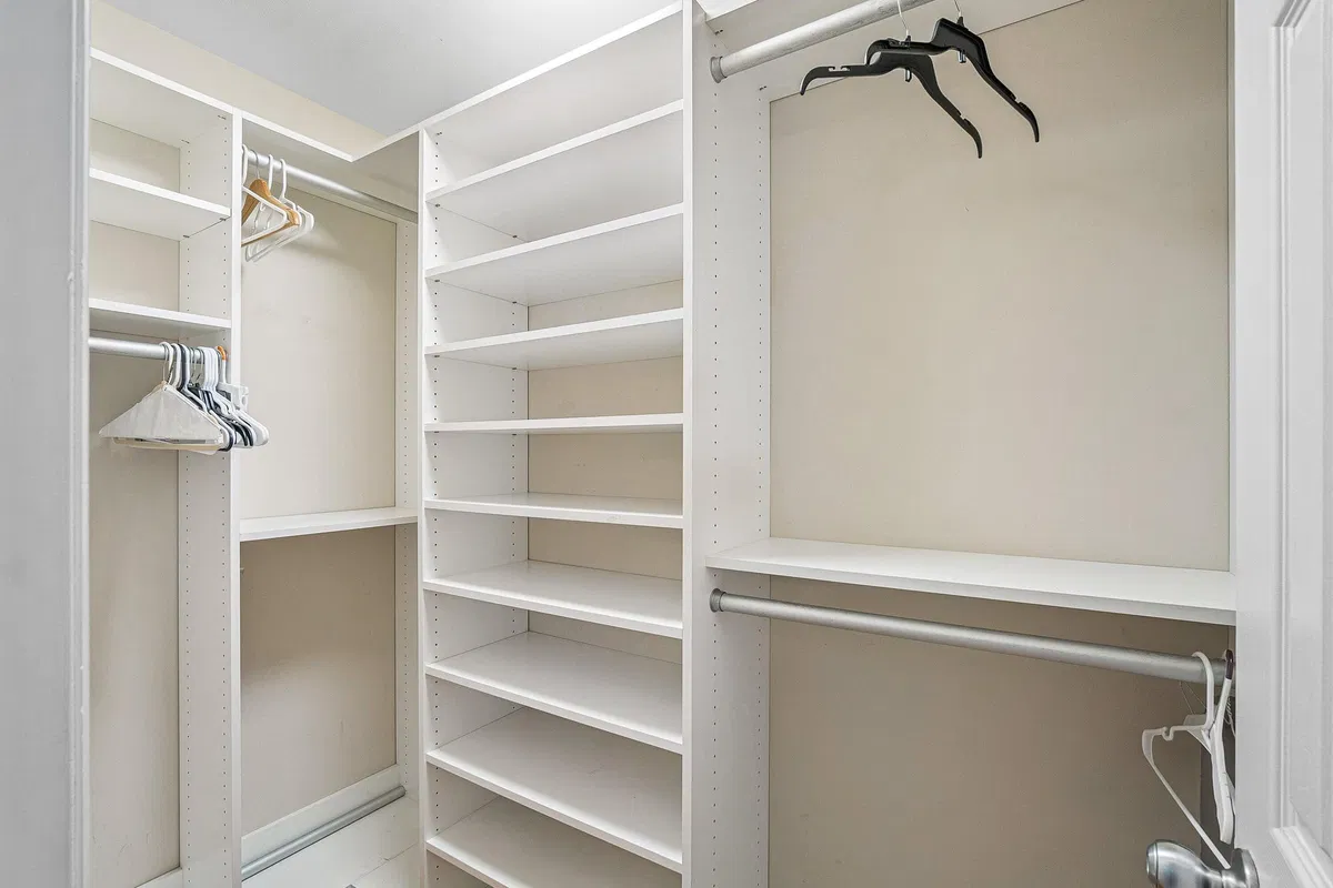  Residence photo 25