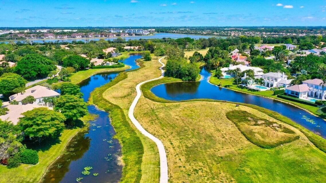 First Fairway Residence photo 61